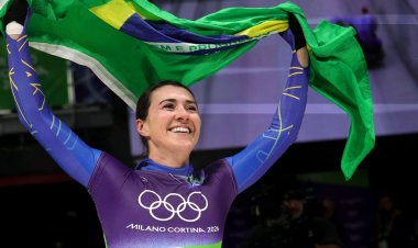 Nicole Silveira alcança melhor resultado olímpico do Brasil no gelo