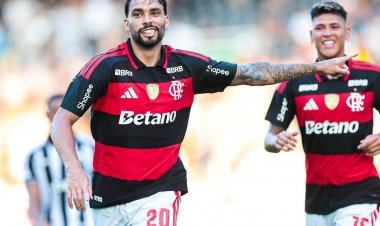 Paquetá desencanta, Flamengo vence Botafogo e vai à semi do Carioca