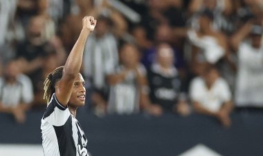 Botafogo supera Nacional e segue vivo na Pré-Libertadores