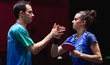 Calderano e Bruna Takahashi vão à semi de duplas do Smash de Singapura