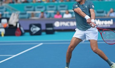 João Fonseca luta, mas é superado pelo espanhol Carlos Alcaraz