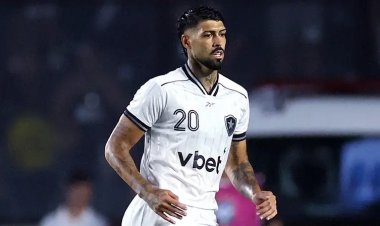 Cruzeiro tenta atravessar Palmeiras na contratação de Alexander Barboza, do Botafogo