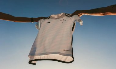 Cruzeiro agenda lançamento de camisa branca e prepara estreia