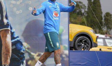 Neymar não viaja com seleção para Cleveland; segue em tratamento