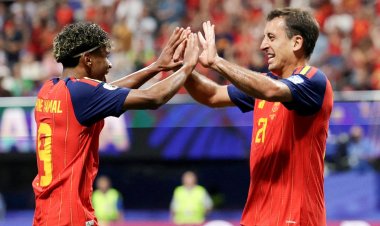 Espanha desencanta e vence a 1ª na Copa goleando a Arábia Saudita