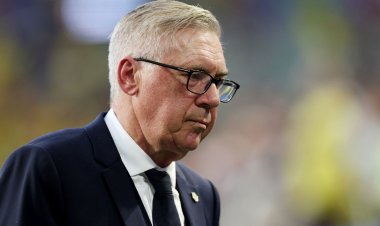 Ancelotti celebra atuação sólida, mas pede calma para mata-mata