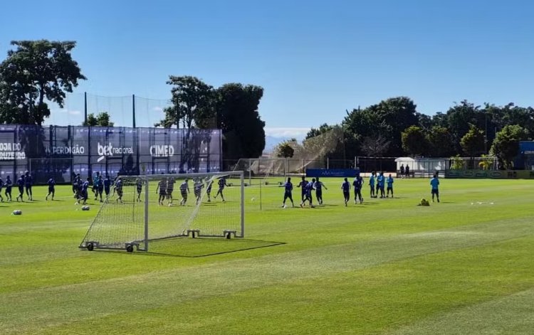 Cruzeiro tem ausência de titular em treino aberto